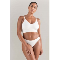 The TENCEL™ Seamless Bralette White Sand